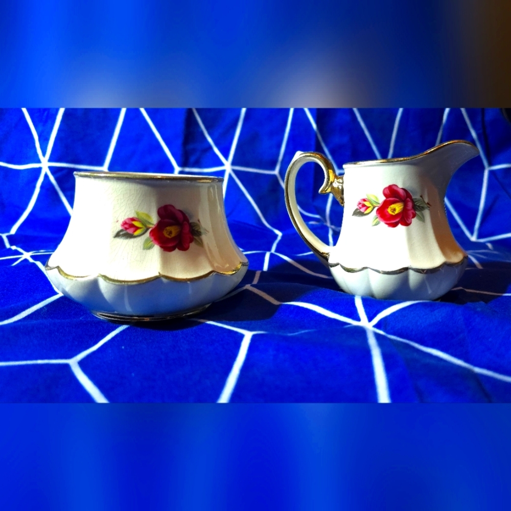 England tea and creamer set